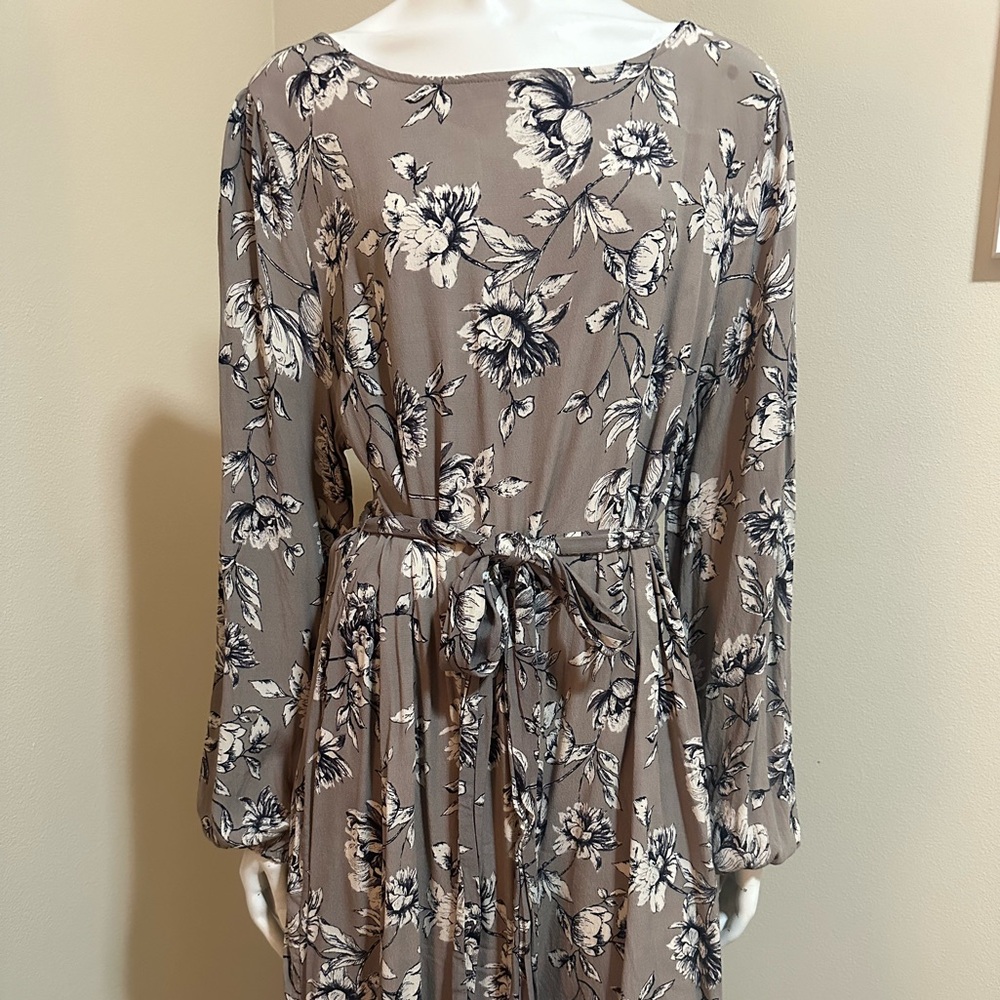 Forever 21+ Grey Floral Dress